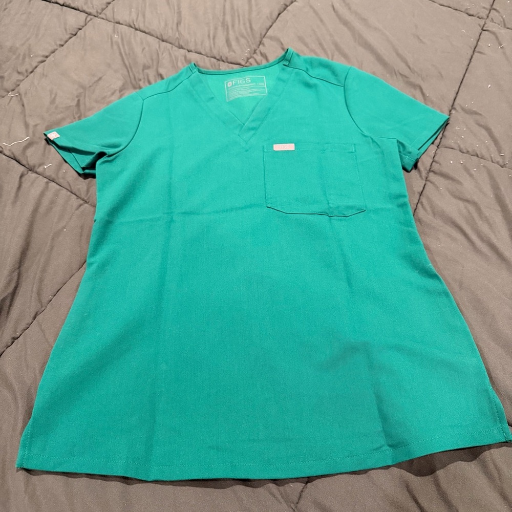 Figs Hunter Green Catarina Pocket Scrub Top
